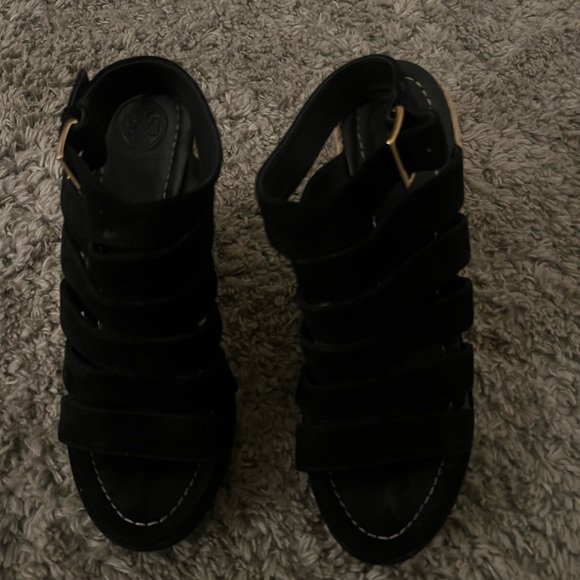 Tory Burch Wedge Sandle - Picture 3 of 9